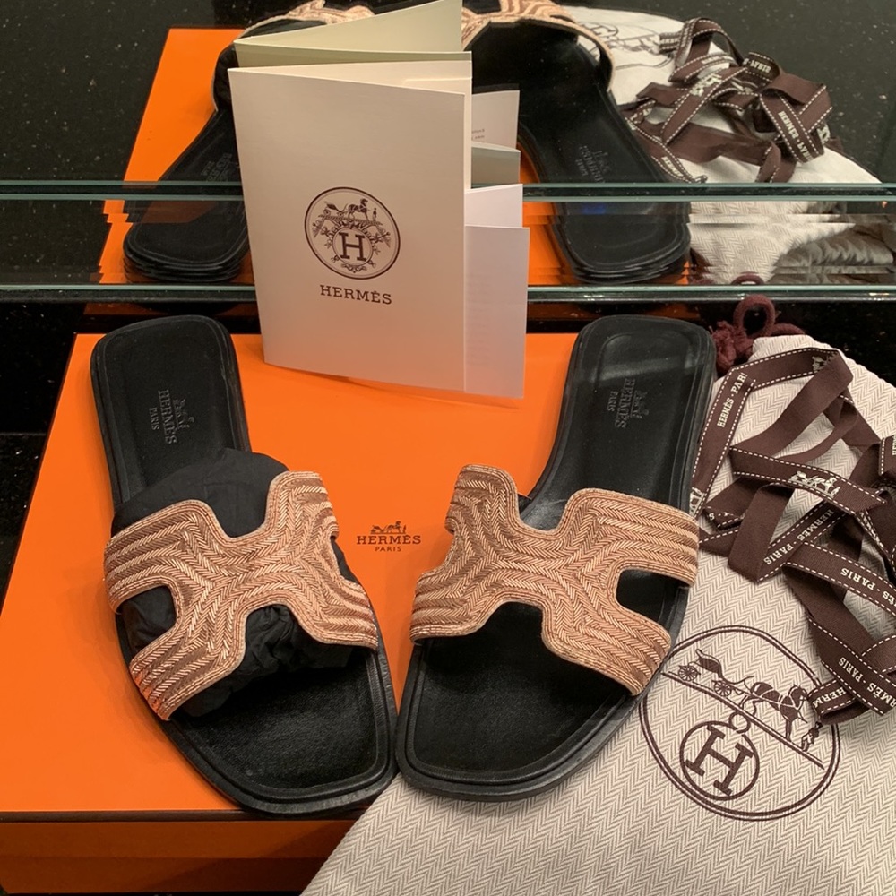 Hermes Metallic Twisted Metal Thread Oran Sandal flats